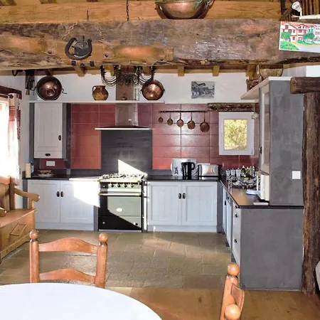 2 Bedroom Cozy In